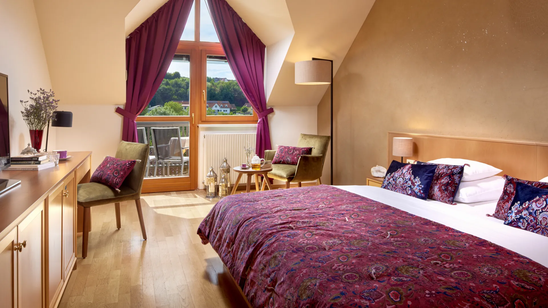 Mandira wellness room with bed and seating area
