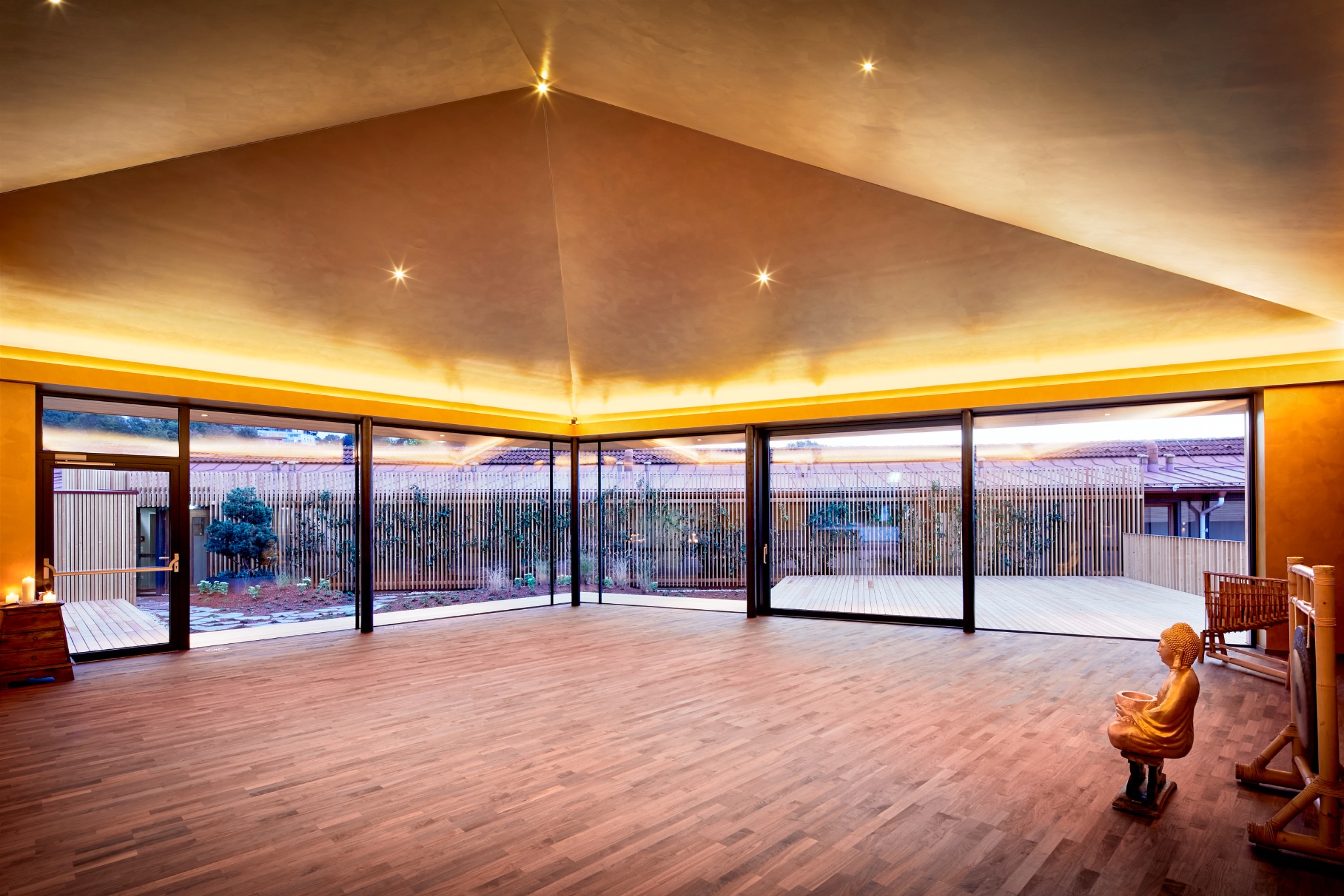 Mandira yoga room for group practice