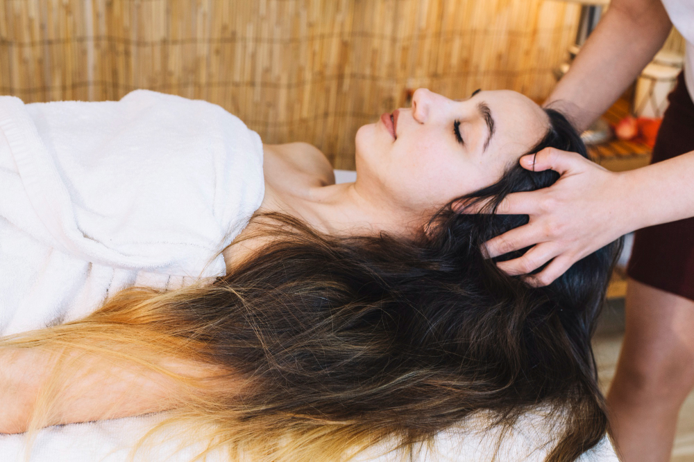 Thalam and Thalapothichil: Benefits, Procedure and Ayurvedic Approach 2 thalam and thalapothichil